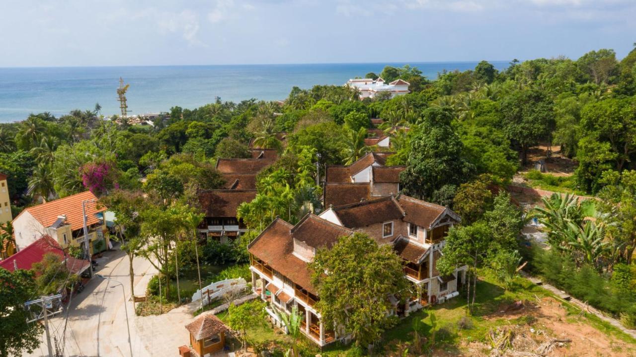 Ancient Village Phu Quoc Resort Exteriör bild